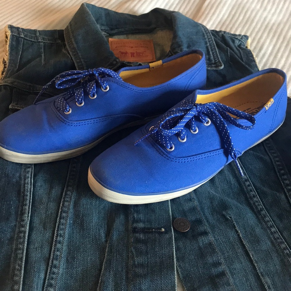 KEDS 8 1/2. Used.